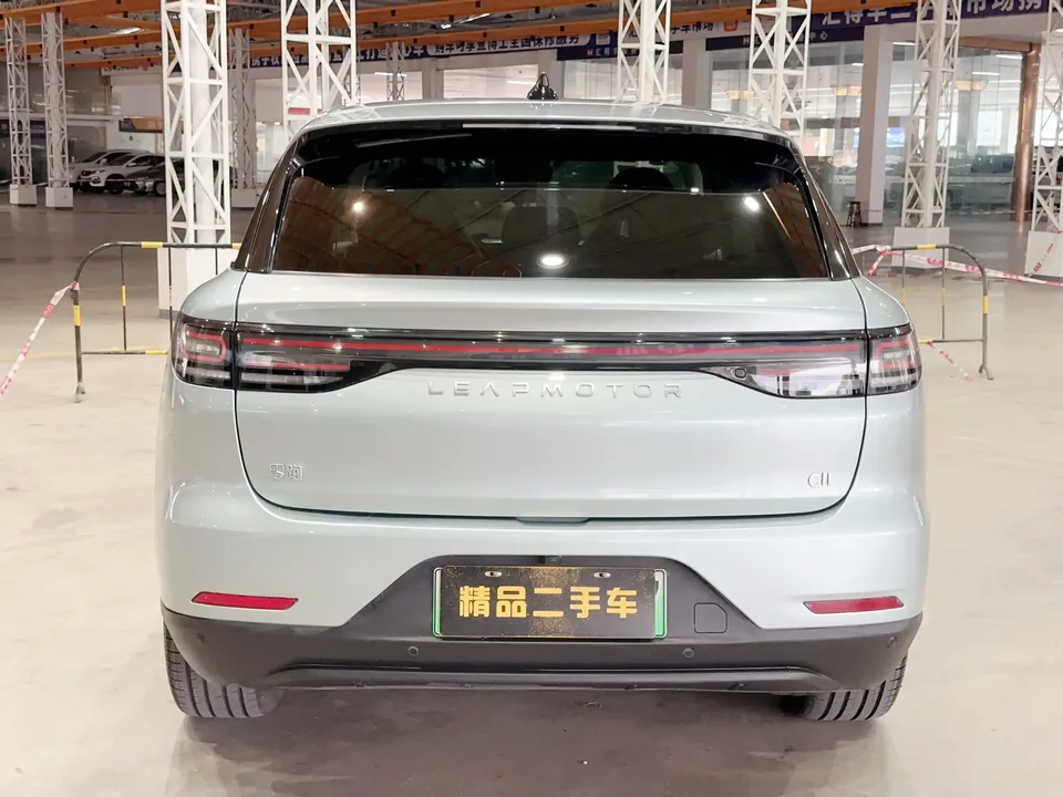 Leapmotor Zero running C11 Zero running C11 2023 Extended Range 285 Comfort Edition 2023 — thumbnail 2