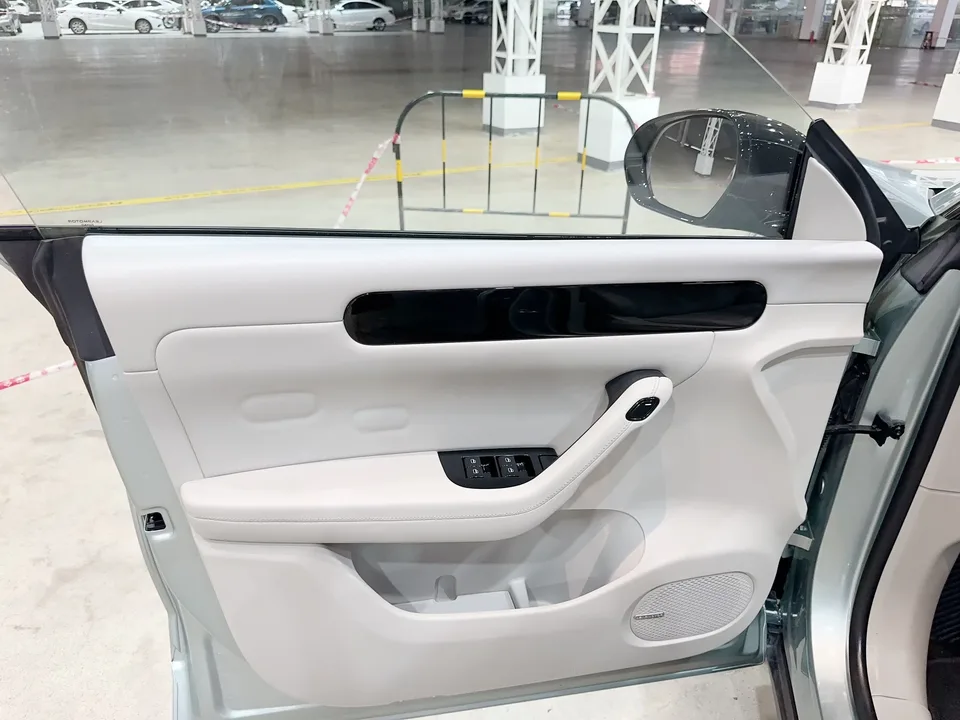 Leapmotor Zero running C11 Zero running C11 2023 Extended Range 285 Comfort Edition 2023 — thumbnail 3