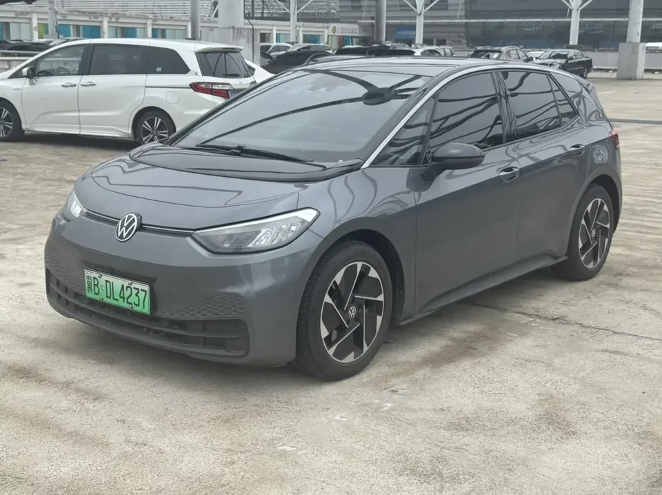 Volkswagen ID.3 Volkswagen ID.3 2025 Modified Smart Model 2024 — photo 1, buy with delivery to Moscow