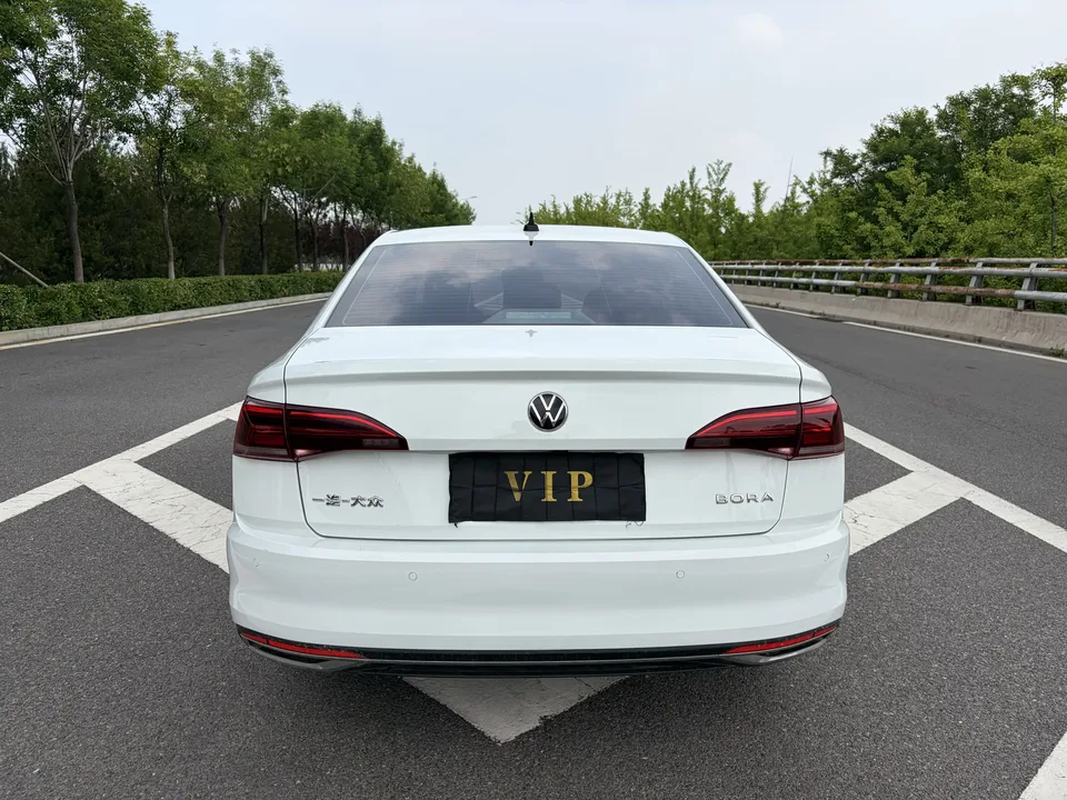 Volkswagen Bora Bora 2021 1.5L Automatic Elite Smart Link Edition 2022 — thumbnail 2