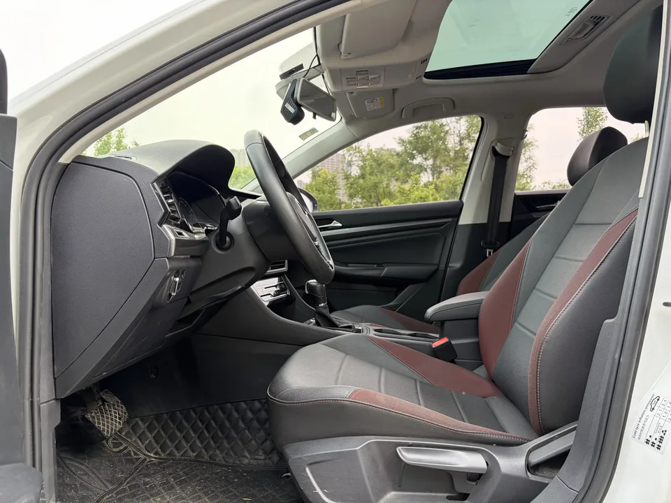 Volkswagen Bora Bora 2021 1.5L Automatic Elite Smart Link Edition 2022 — thumbnail 3