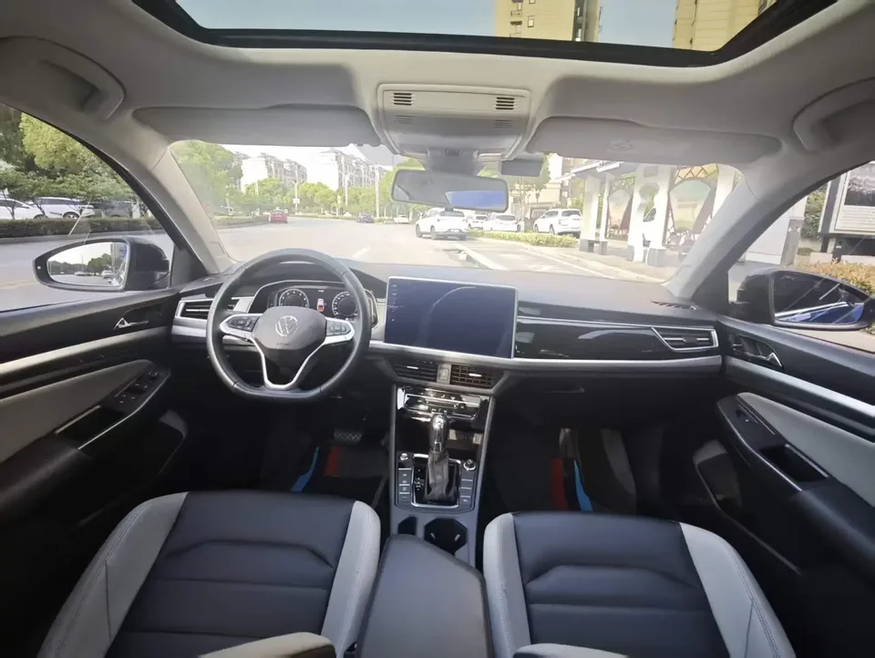 Volkswagen Bora Bora 2023 280TSI DSG Comfort Edition 2022 — миниатюра 2