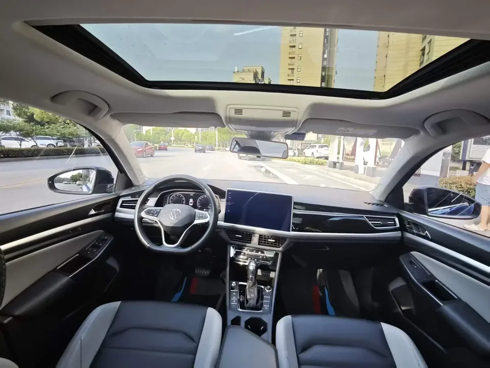 Volkswagen Bora Bora 2023 280TSI DSG Comfort Edition 2022 — миниатюра 3