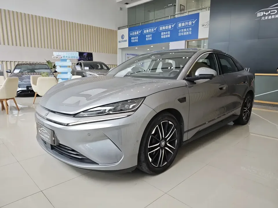 BYD Qin L EV Qin L EV 2025 545KM Excellent 2025 — photo 1, buy with delivery to Moscow