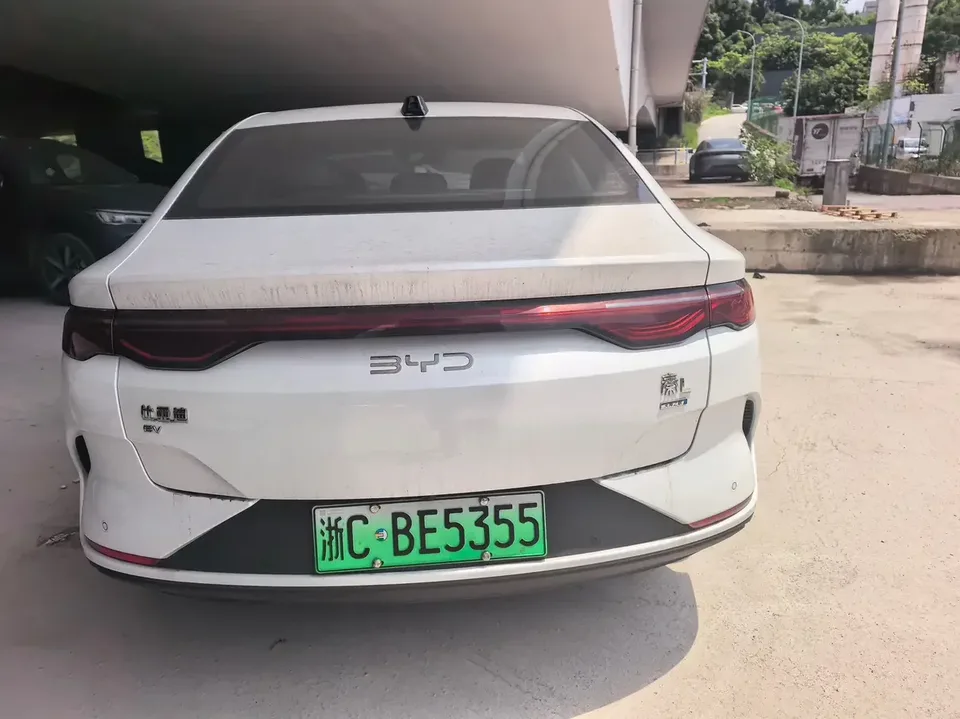 BYD Qin L EV Qin L EV 2025 545KM Superior 2025 — thumbnail 2