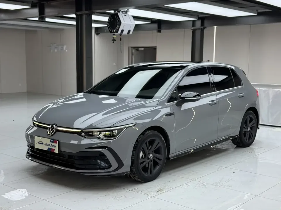 Volkswagen Golf golf 2023 280TSI DSG R-Line Lite 2022 — photo 1, buy with delivery to Moscow