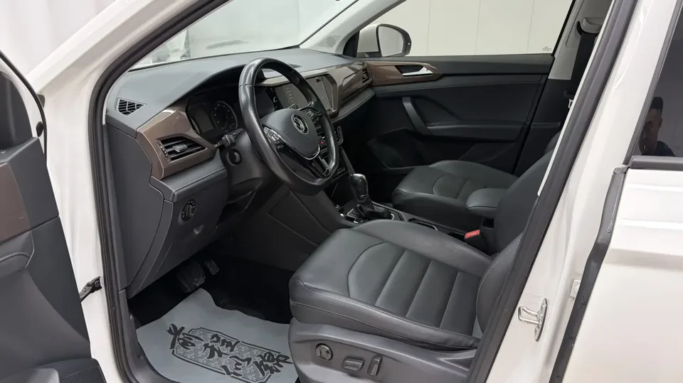 Volkswagen Tharu tuyue 2021 280TSI 2WD Luxury Edition PLUS 2022 — thumbnail 4