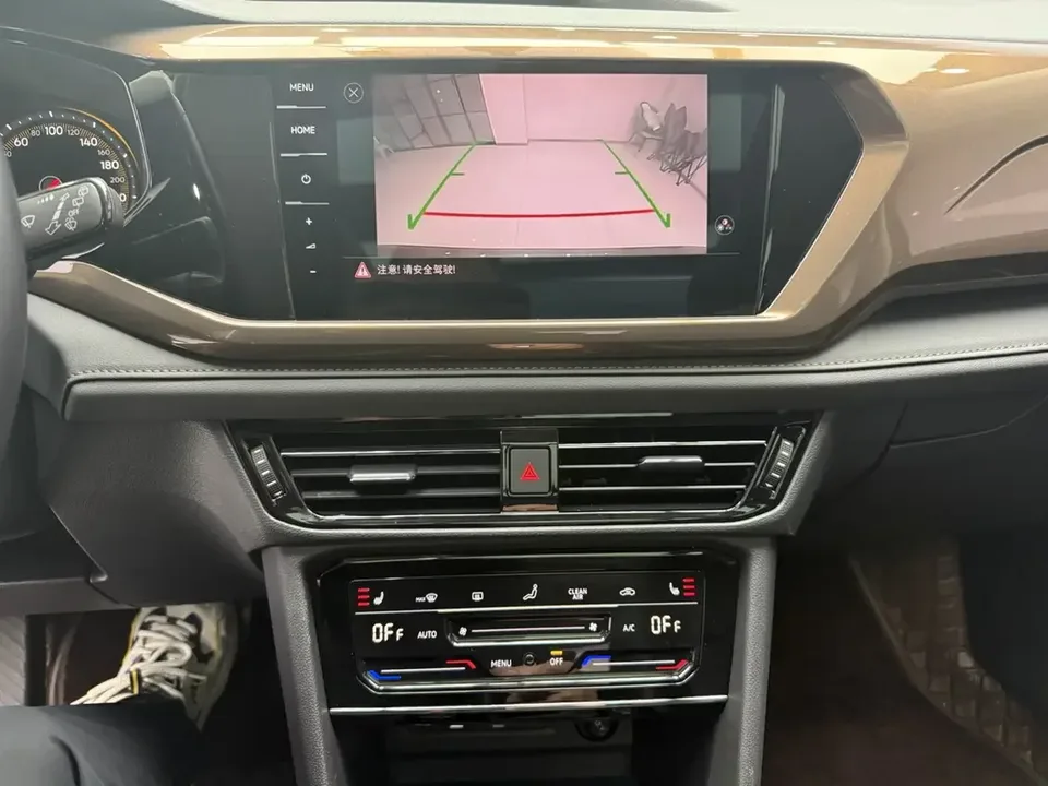 Volkswagen Tharu tuyue 2021 280TSI 2WD Deluxe Edition 2022 — thumbnail 4