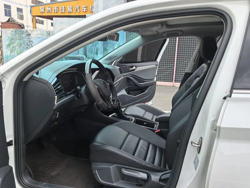Volkswagen Sagitar Sagitar 2022 280TSI DSG Flying Edition 2022 — миниатюра 5