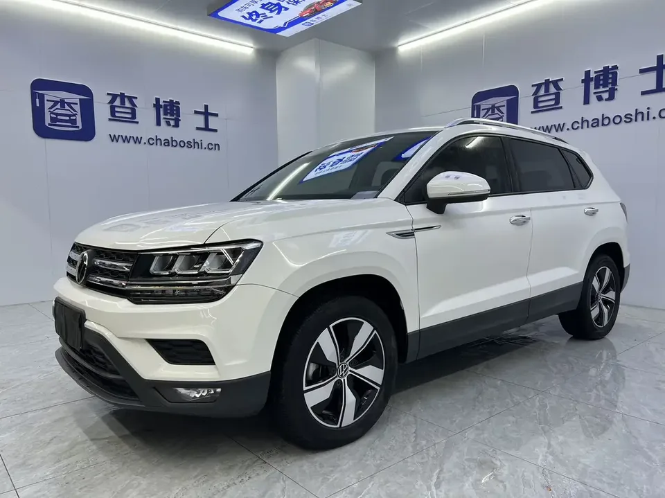 Volkswagen Tharu tuyue 2022 280TSI 2WD Deluxe Edition 2022 — фото 1, купить с доставкой в Москву