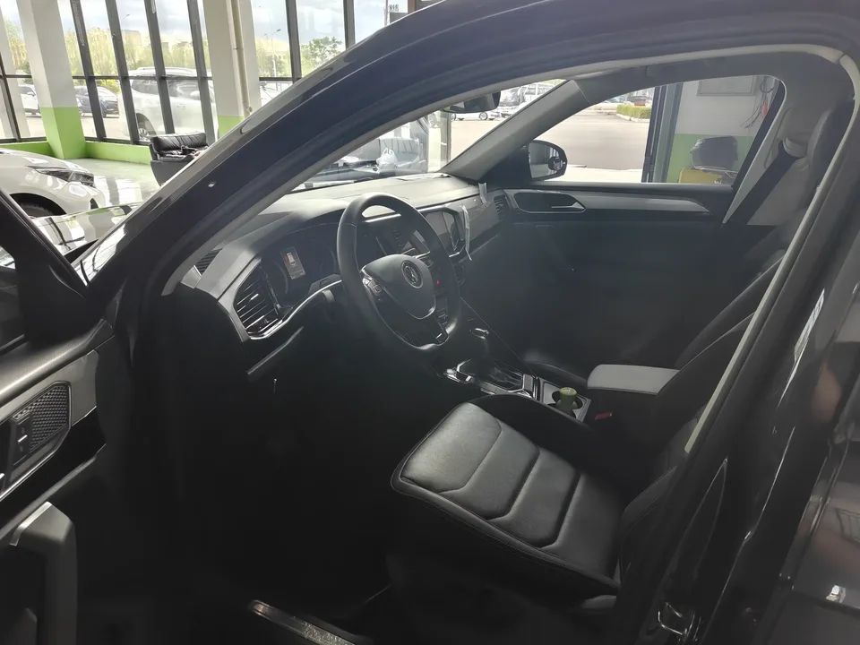 Volkswagen Tayron Tanyue 2022 280TSI 2WD Luxury Smart Edition 2022 — thumbnail 3