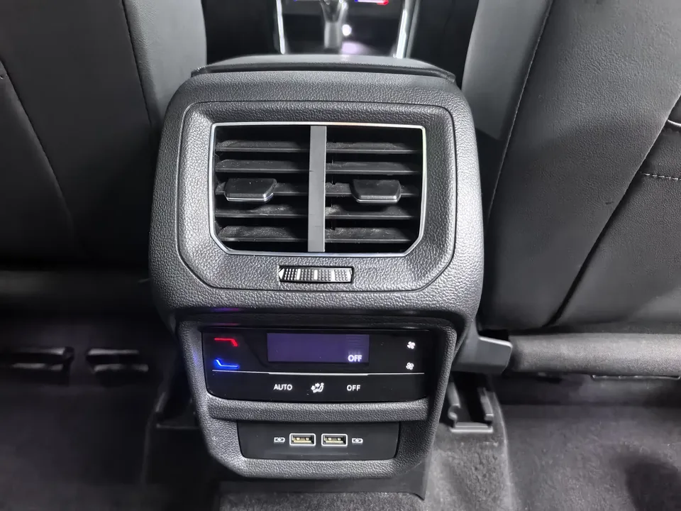 Volkswagen Tayron Tanyue 2023 280TSI 2WD Luxury Plus Advanced Edition 2023 — thumbnail 3