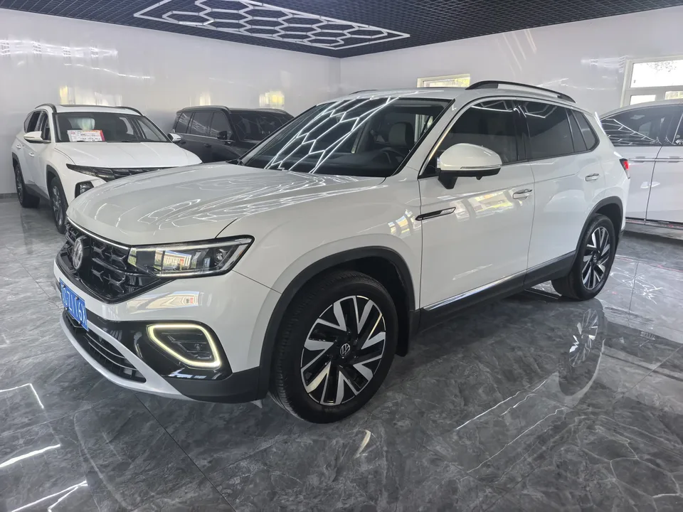 Volkswagen Tayron Tanyue 2023 280TSI 2WD Luxury Plus Advanced Edition 2023 — photo 1, buy with delivery to Moscow