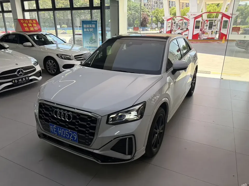 Audi Q2L Audi Q2L 2022 35 TFSI Stylish Dynamic 2023 — photo 1, buy with delivery to Moscow