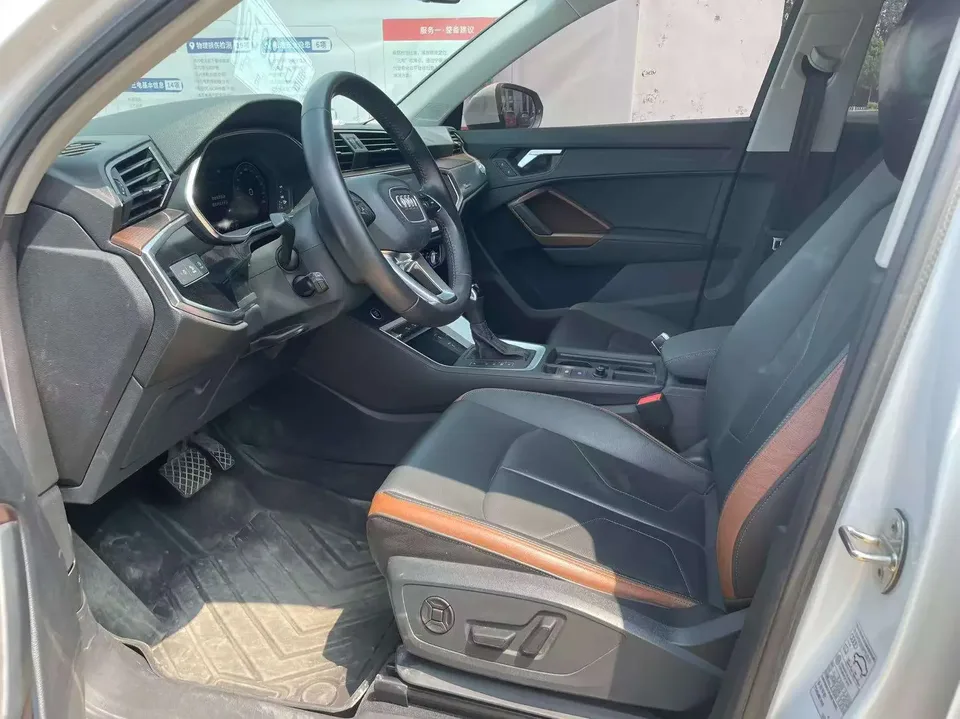 Audi Q3 Audi Q3 2022 35 TFSI Stylish and Elegant 2022 — миниатюра 3