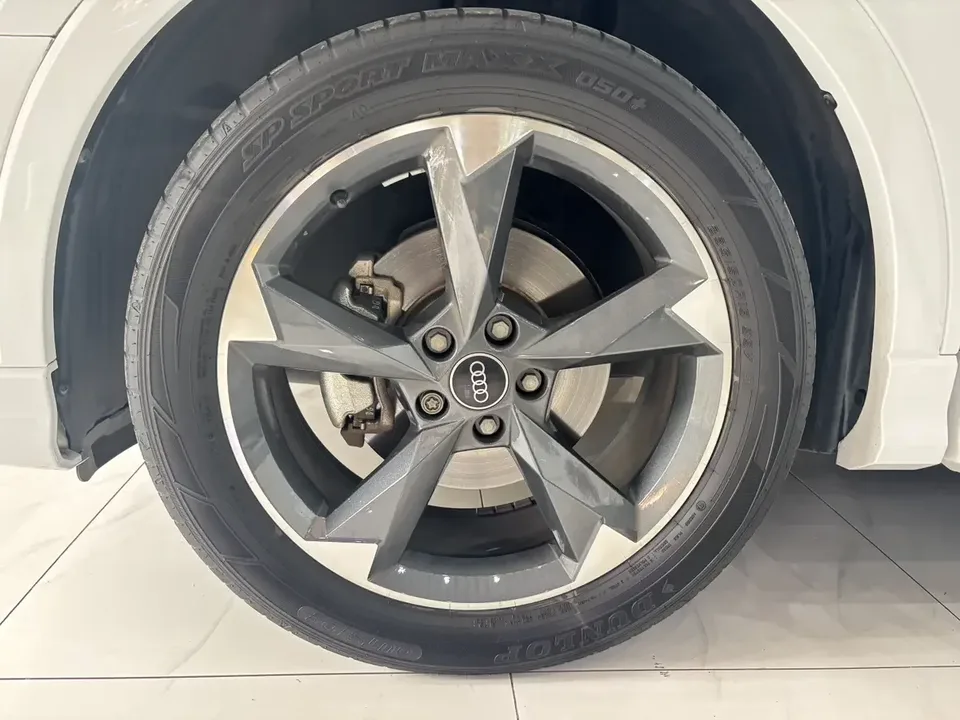 Audi Q3 Audi Q3 2022 35 TFSI Stylish Dynamic 2022 — миниатюра 5