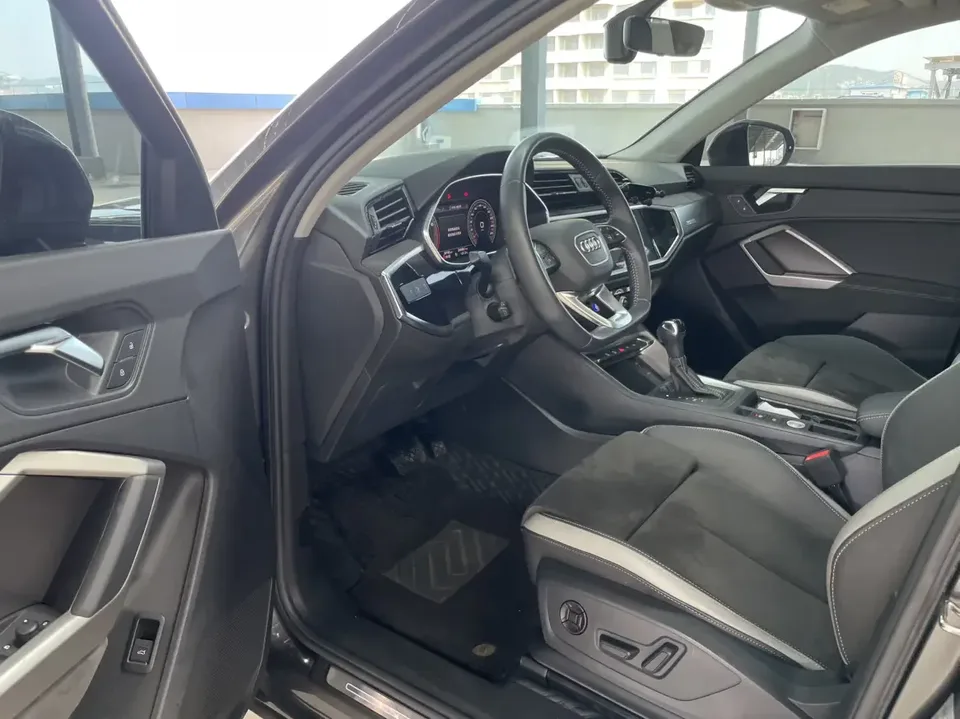 Audi Q3 Audi Q3 2022 35 TFSI Stylish Dynamic 2022 — thumbnail 4