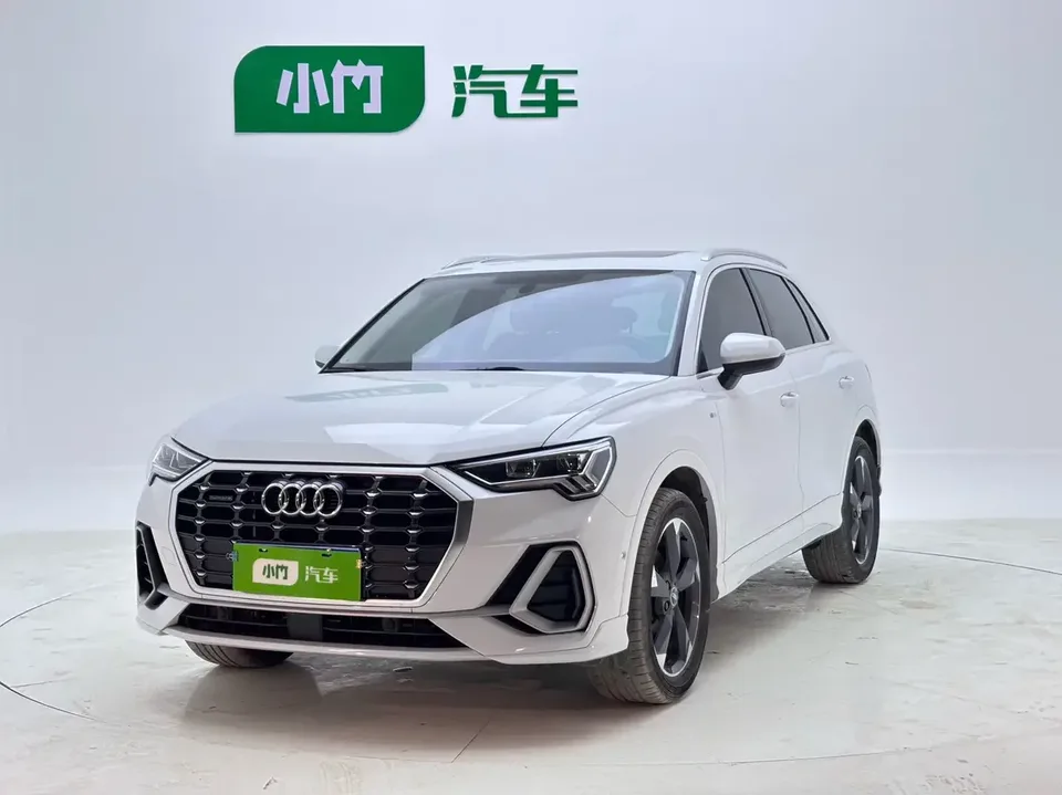 Audi Q3 Audi Q3 2022 35 TFSI Stylish Dynamic 2022 — photo 1, buy with delivery to Moscow