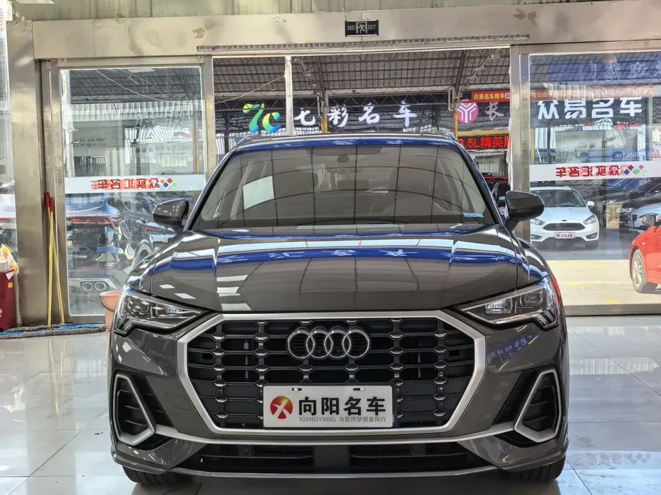 Audi Q3 Audi Q3 2022 35 TFSI Stylish Dynamic 2022 — фото 1, купить с доставкой в Москву