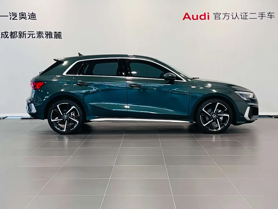 Audi A3 Audi A3 2022 Sportback 35 TFSI Stylish and sporty 2022 — миниатюра 5