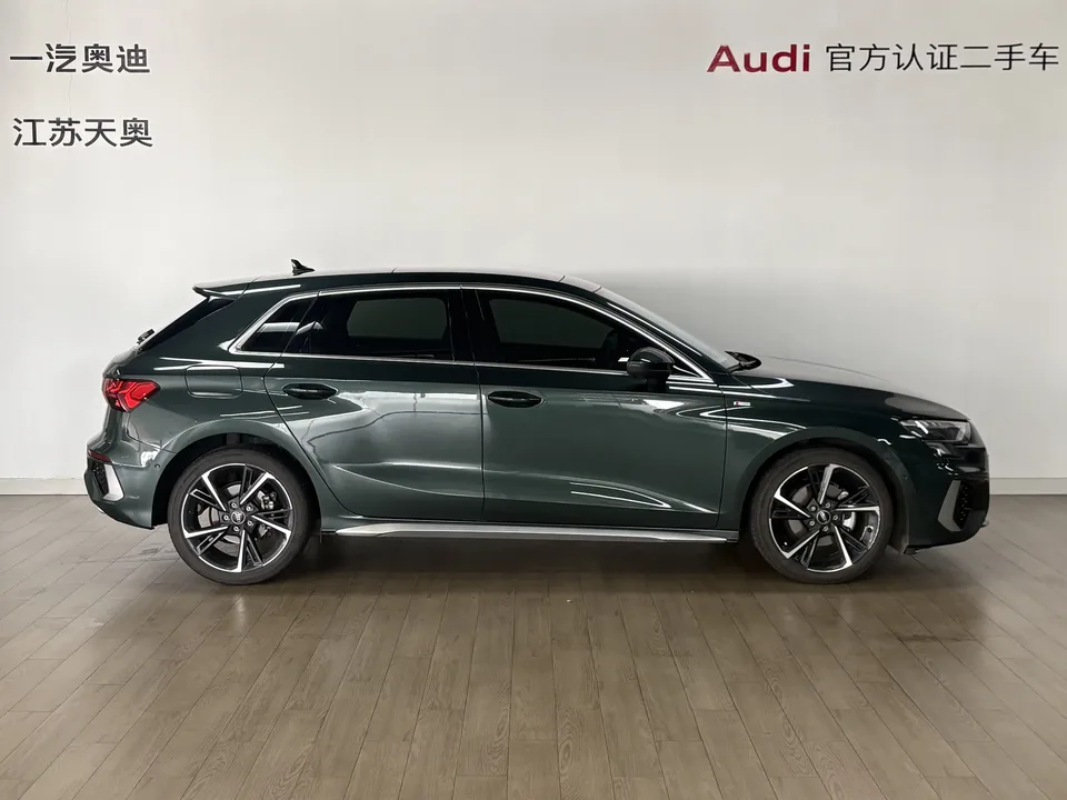 Audi A3 Audi A3 2024 Sportback 35 TFSI Stylish and sporty 2024 — thumbnail 4