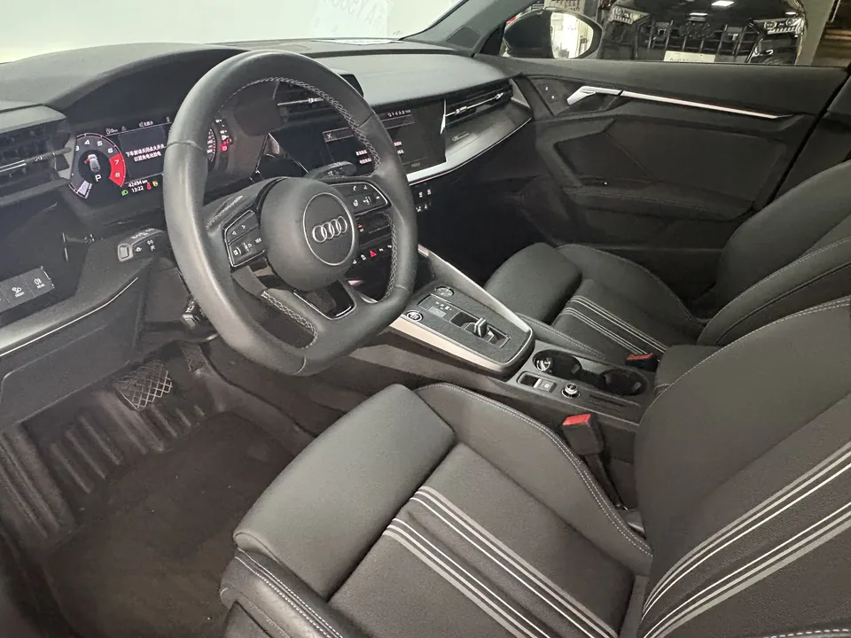 Audi A3 Audi A3 2024 Sportback 35 TFSI Stylish and sporty 2024 — thumbnail 5