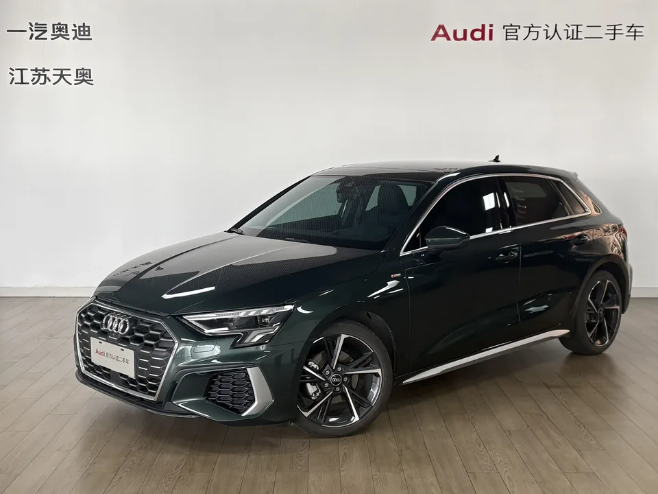 Audi A3 Audi A3 2024 Sportback 35 TFSI Stylish and sporty 2024 — photo 1, buy with delivery to Moscow