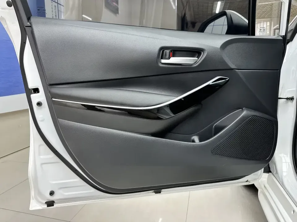 Toyota Levin Lei Ling 2023 Hybrid 1.8L Deluxe Edition 2023 — thumbnail 3