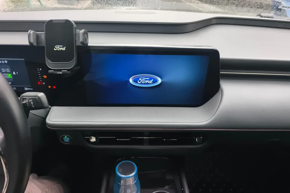 Ford Mondeo Mondeo 2023 EcoBoost 180 Comfort 2023 — thumbnail 4