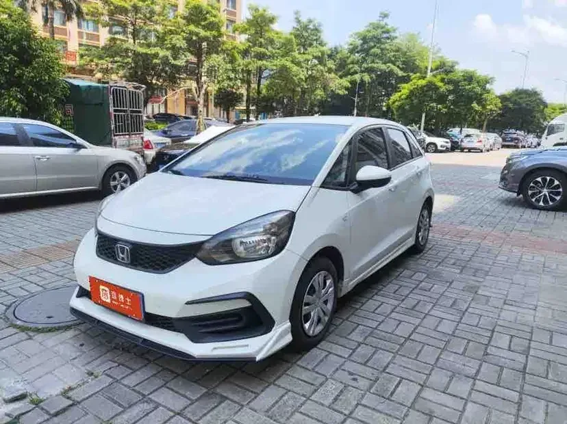 Honda FIT Fit 2023 1.5L CVT Trendy Edition 2023 — photo 1, buy with delivery to Moscow