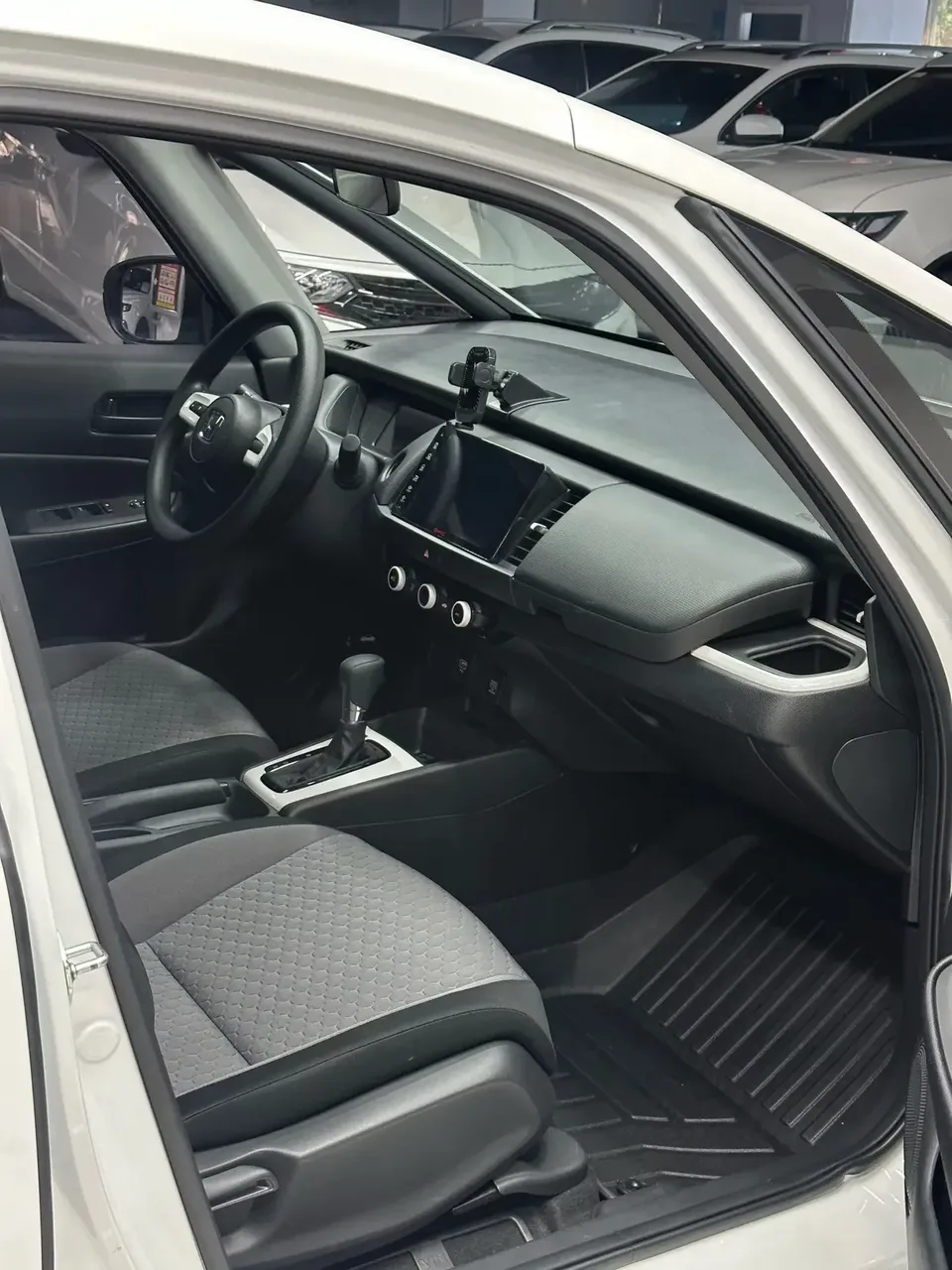 Honda FIT Fit 2023 1.5L CVT Trendy Edition 2024 — thumbnail 3