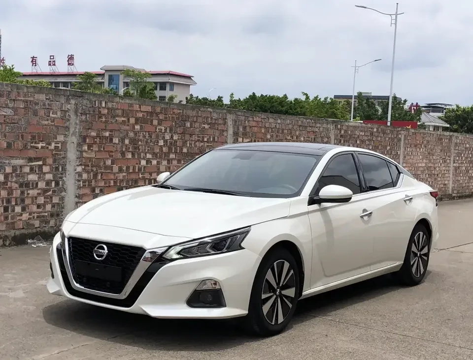 Nissan Altima Sound of nature 2021 2.0L XL Comfort Edition 2022 — photo 1, buy with delivery to Moscow