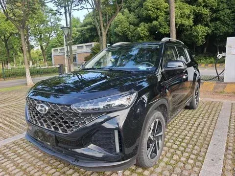 Hyundai ix35 Hyundai ix35 2021 240T GDi DCT 2WD Flagship Edition TOP 2022 — photo 1, buy with delivery to Moscow