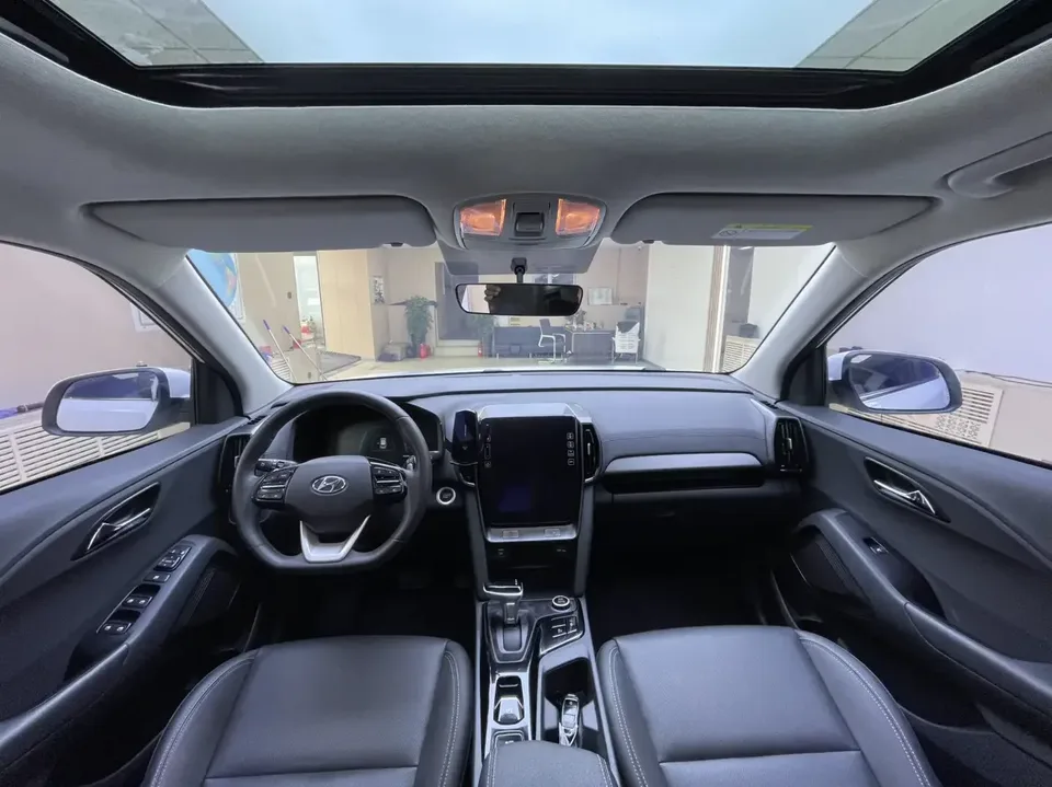 Hyundai ix35 Hyundai ix35 2021 240T GDi DCT 2WD Leading Edition GLS 2022 — миниатюра 4