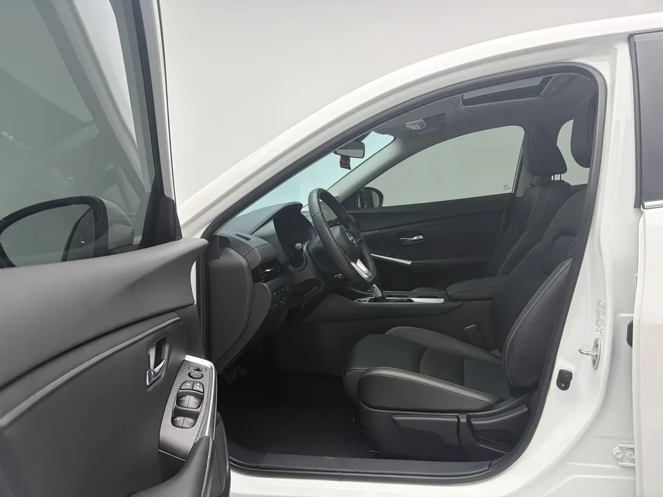 Nissan Sylphy Sylphy 2023 1.6L CVT Enjoy Edition 2024 — thumbnail 5