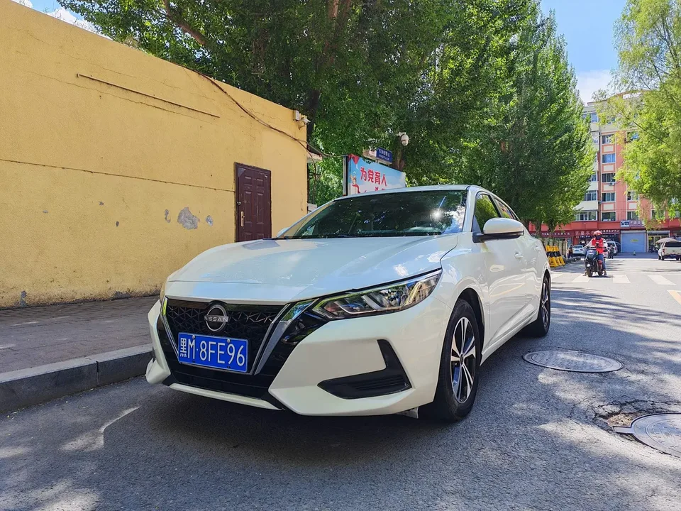 Nissan Sylphy Sylphy 2022 Electric drive version e-POWER Super Intelligent Link PLUS 2022 — photo 1, buy with delivery to Moscow