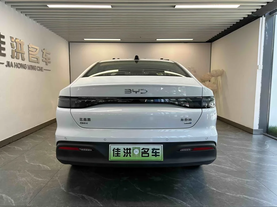 BYD Seal 05DM Seal 05DM 2025 DM-i 120KM flagship version 2025 — thumbnail 5