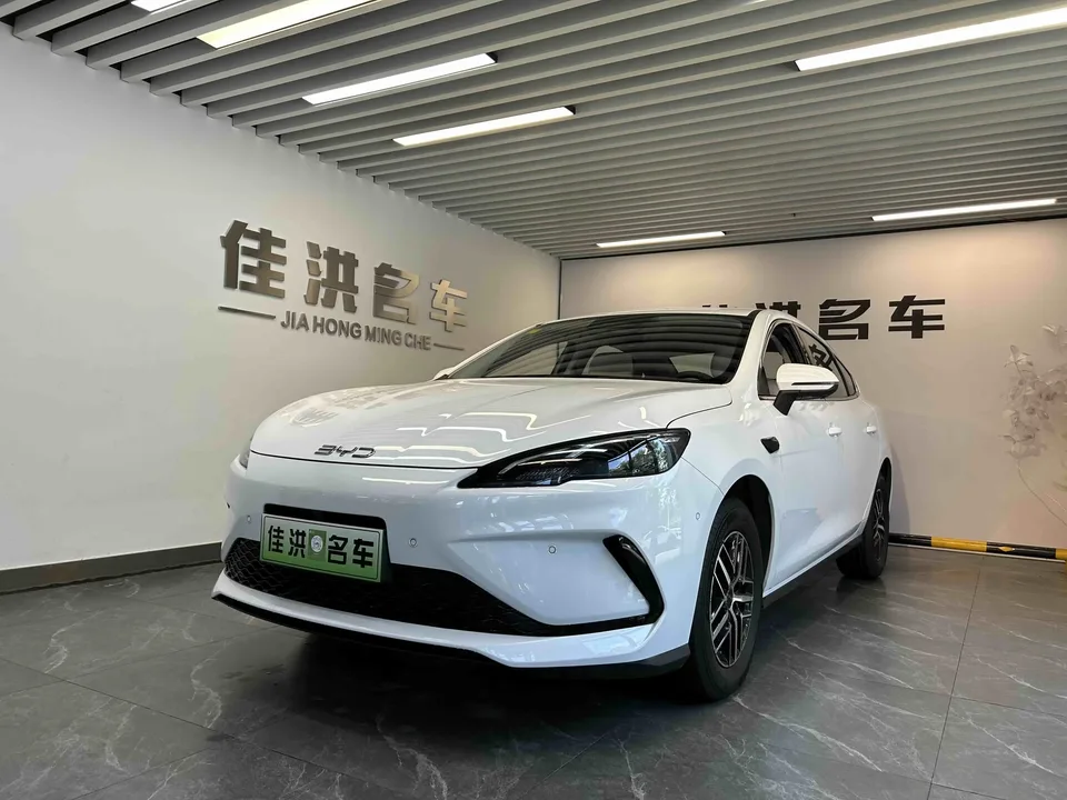 BYD Seal 05DM Seal 05DM 2025 DM-i 120KM flagship version 2025 — photo 1, buy with delivery to Moscow