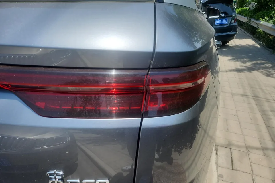 BYD Song Pro DM Song Pro DM 2024 DM-i Honor Edition 71km Pilot Edition 2024 — миниатюра 2