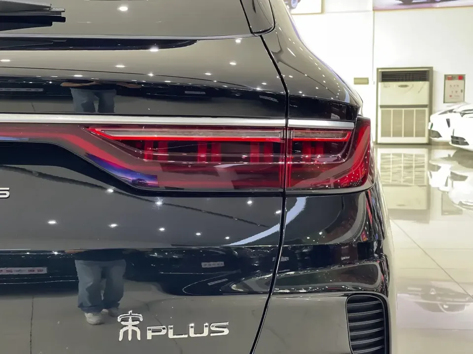BYD Song PLUS DM Song PLUS DM 2021 DM-i 110KM 2WD Flagship PLUS 2023 — thumbnail 3