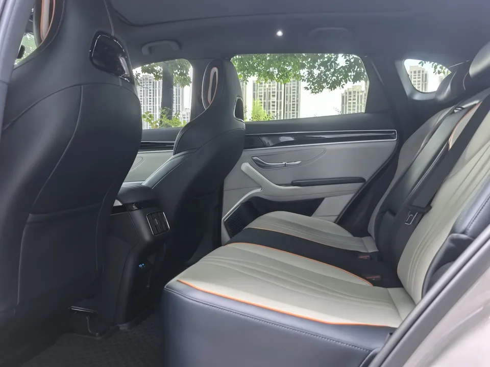 BYD Song PLUS DM Song PLUS DM 2023 DM-i Champion Edition 110KM Flagship 2023 — thumbnail 4
