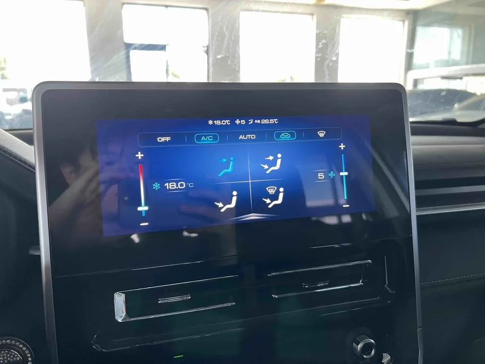 Haval M6 Haval M6 2021 PLUS 1.5T Manual Elite Smart Link 2023 — миниатюра 4