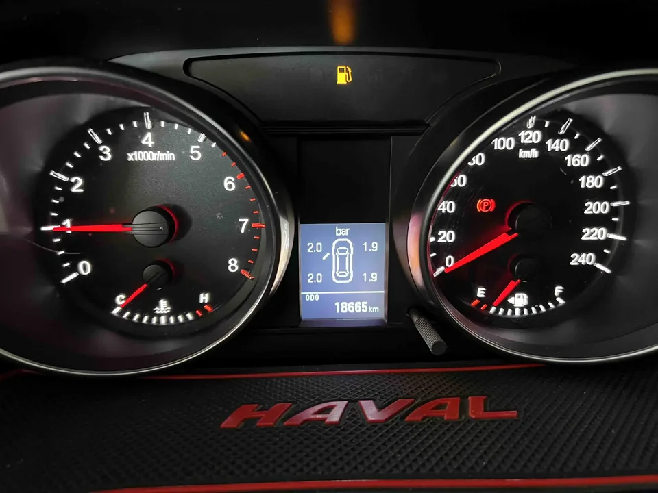 Haval M6 Haval M6 2021 PLUS 1.5T Manual Elite Smart Link 2023 — миниатюра 5