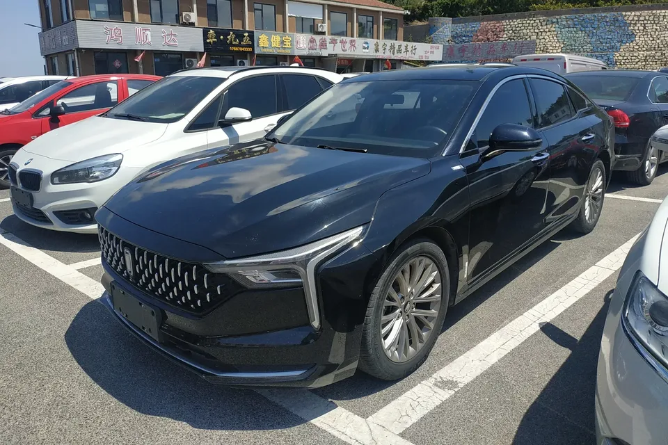 FAW Bestune B70 Pentium B70 2023 The third generation 1.5T automatic enjoyment model 2024 — photo 1, buy with delivery to Moscow