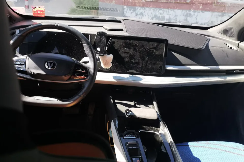 Changan UNI-T Changan UNI-T 2023 Second generation 1.5T premium model 2024 — thumbnail 4