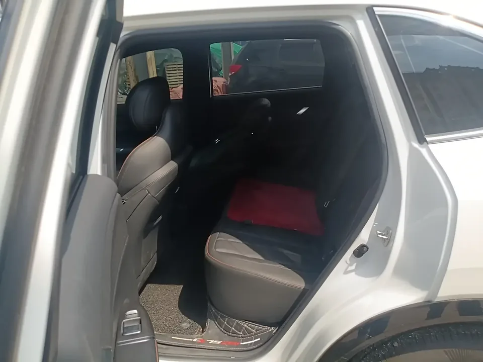 Changan CS75PLUS Changan CS75 PLUS 2025 The fourth generation 1.5T New Blue Whale Smart Premium 2024 — thumbnail 3