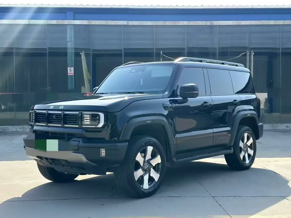 BAIC Beijing Off-road BJ40 Extended Range Beijing Off-road BJ40 Extended Range 2025 Standard Edition 2025 — photo 1, buy with delivery to Moscow