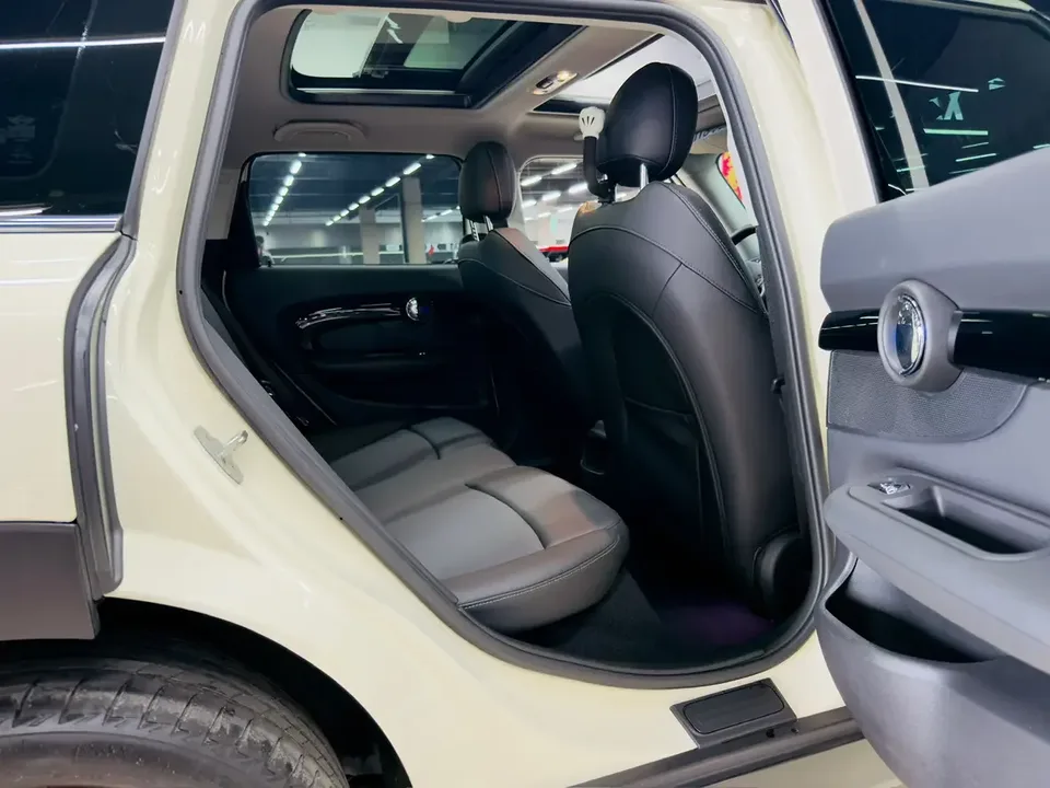 MINI Clubman MINI CLUBMAN 2022 Modified 1.5T ONE 2023 — thumbnail 5