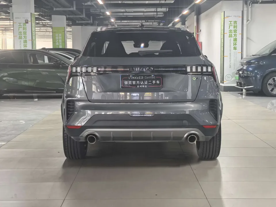 Lynk & Co 06 Lynk & Co 06 2023 Remix 1.5T JinHalo 2023 — thumbnail 2