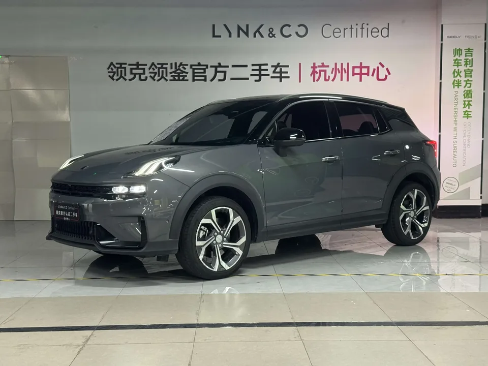 Lynk & Co 06 Lynk & Co 06 2023 Remix 1.5T JinHalo 2023 — photo 1, buy with delivery to Moscow
